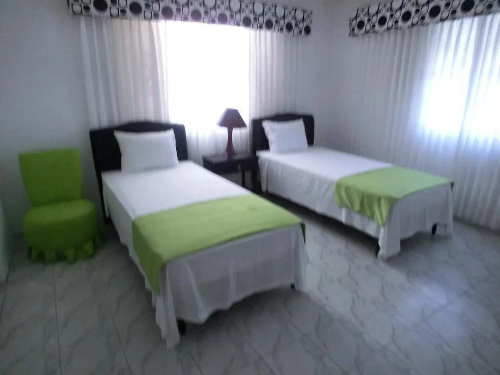 Kenwood Villa Suites Montego Bay 0*,
