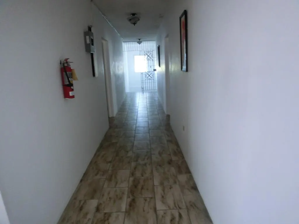 Kenwood Villa Suites Montego Bay 0*,